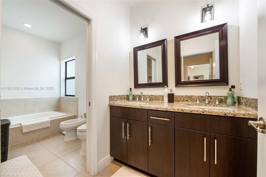 For Sale: $1,249,000 (4 beds, 3 baths, 2358 Square Feet)