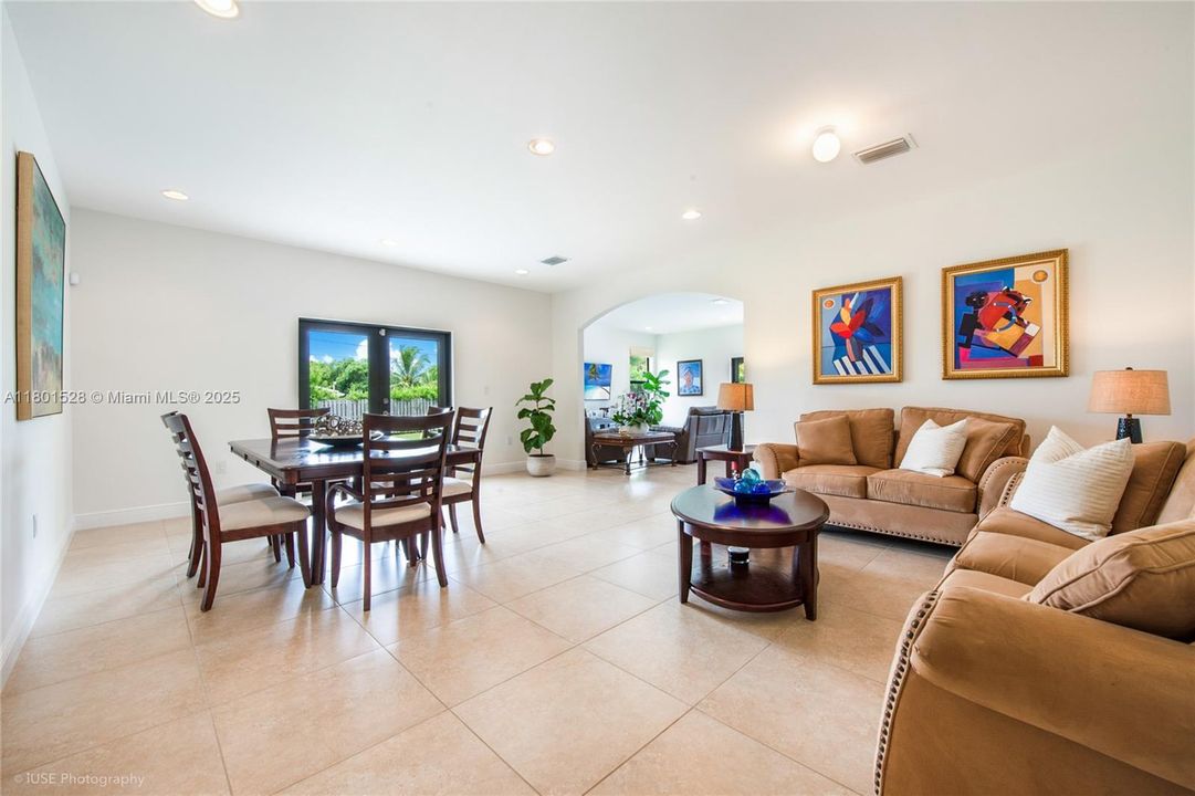For Sale: $1,249,000 (4 beds, 3 baths, 2358 Square Feet)