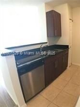 Recently Rented: $1,950 (1 beds, 1 baths, 756 Square Feet)