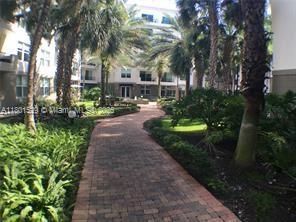 Recently Rented: $1,950 (1 beds, 1 baths, 756 Square Feet)