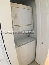 Recently Rented: $1,950 (1 beds, 1 baths, 756 Square Feet)