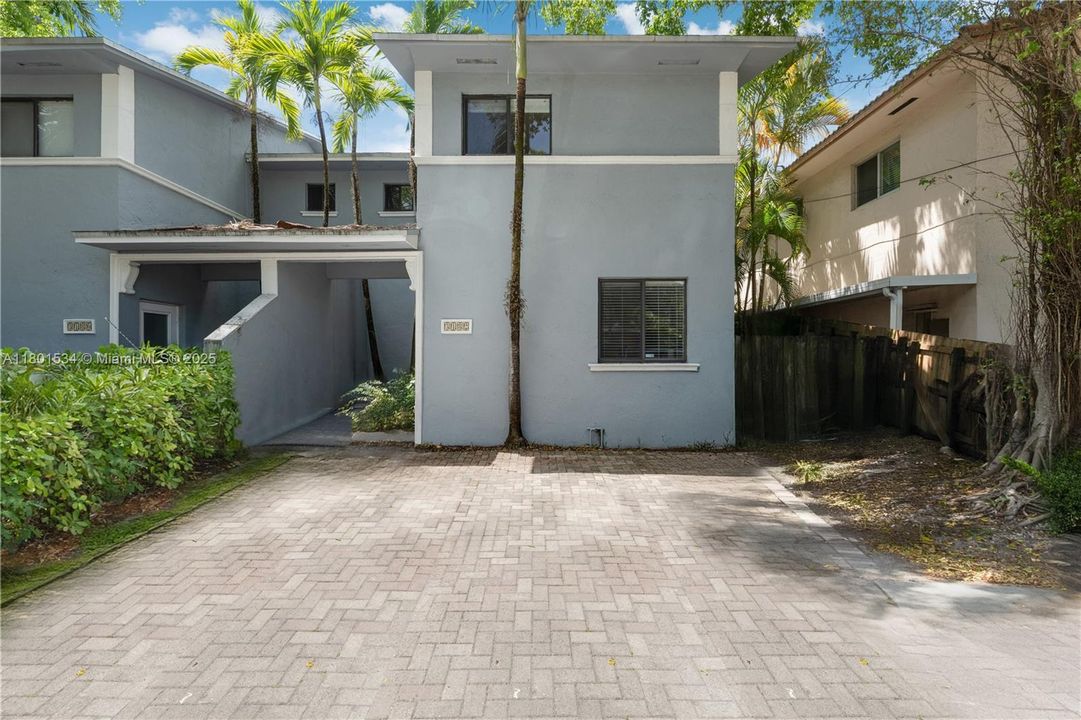 Vendido Recientemente: $895,000 (3 camas, 2 baños, 1344 Pies cuadrados)