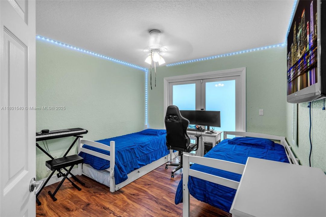 Active With Contract: $770,000 (5 beds, 3 baths, 2506 Square Feet)