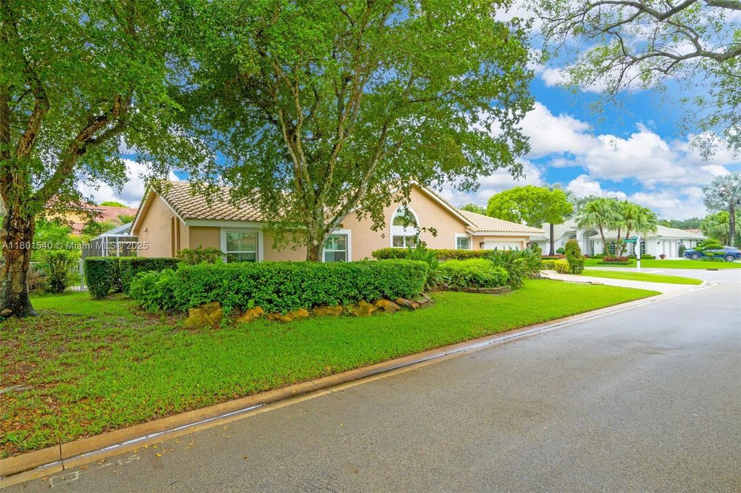 Active With Contract: $770,000 (5 beds, 3 baths, 2506 Square Feet)