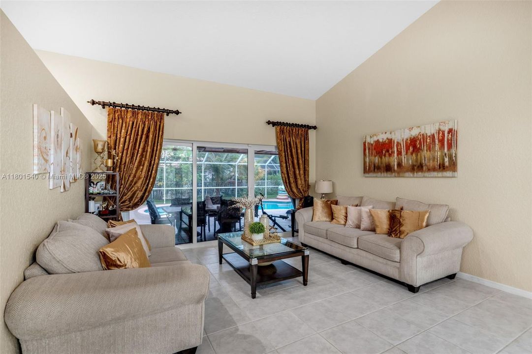 Active With Contract: $770,000 (5 beds, 3 baths, 2506 Square Feet)