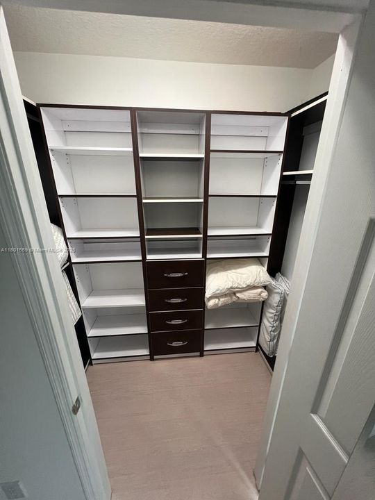 На продажу: $2,900 (Нет данных)