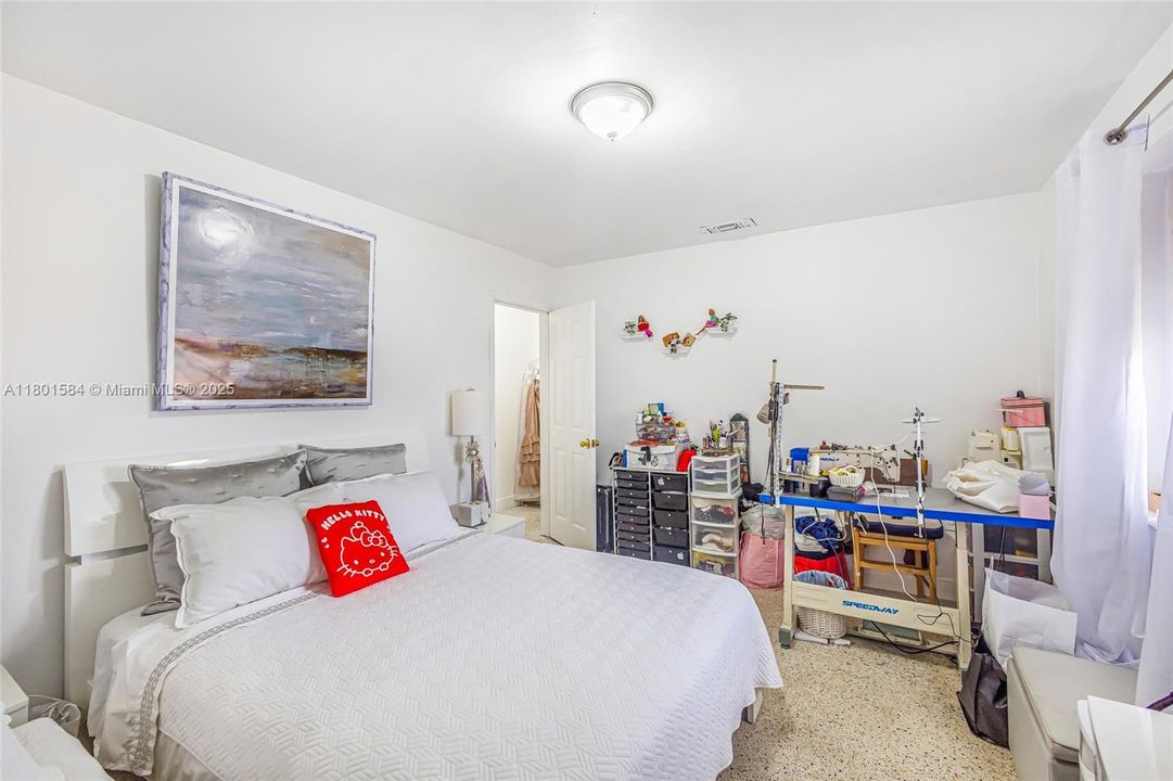 Recently Sold: $949,000 (0 beds, 0 baths, 2105 Square Feet)