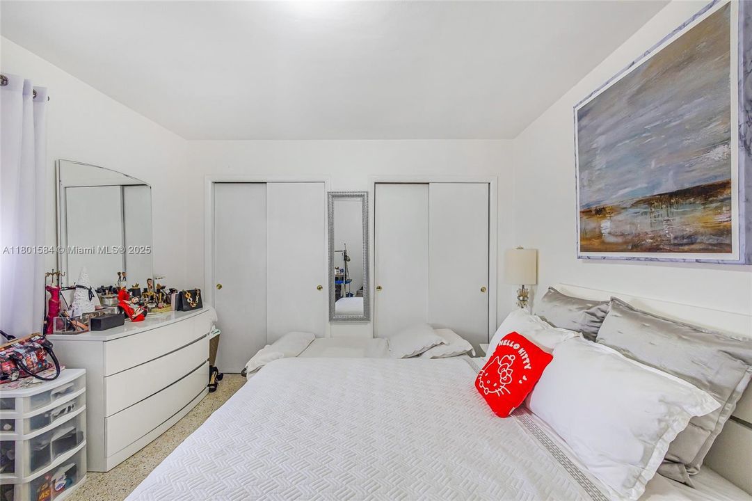 Recently Sold: $949,000 (0 beds, 0 baths, 2105 Square Feet)