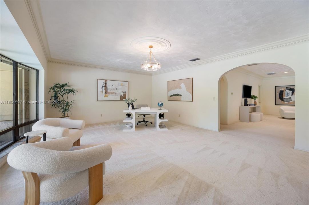 Recently Sold: $1,950,000 (4 beds, 3 baths, 7416 Square Feet)