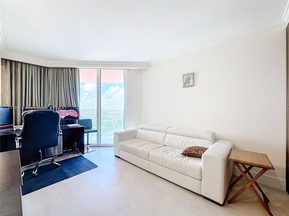 For Sale: $2,499,000 (4 beds, 4 baths, 4080 Square Feet)