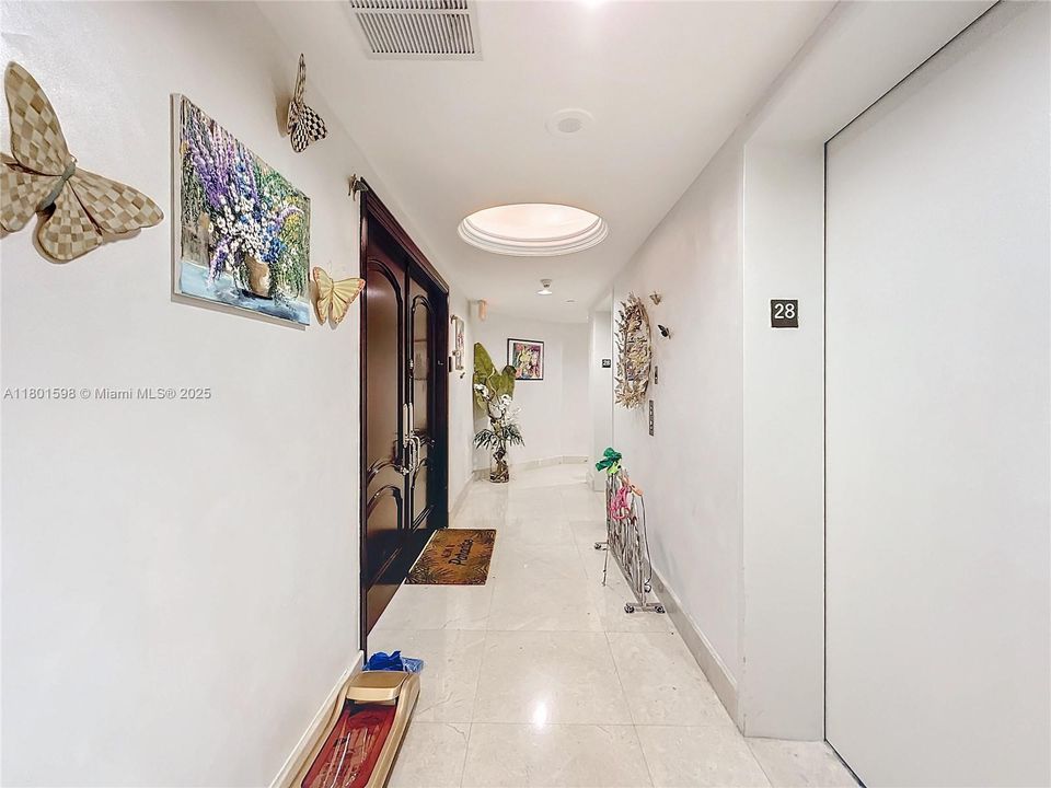 For Sale: $2,499,000 (4 beds, 4 baths, 4080 Square Feet)