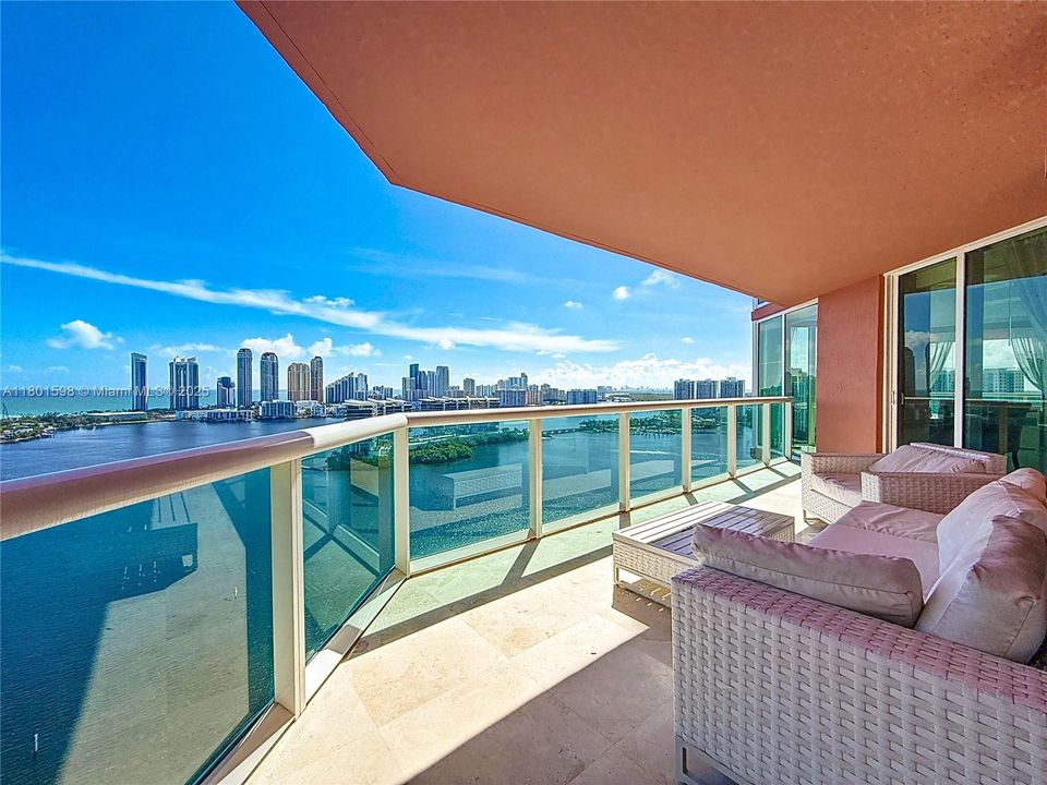 For Sale: $2,499,000 (4 beds, 4 baths, 4080 Square Feet)