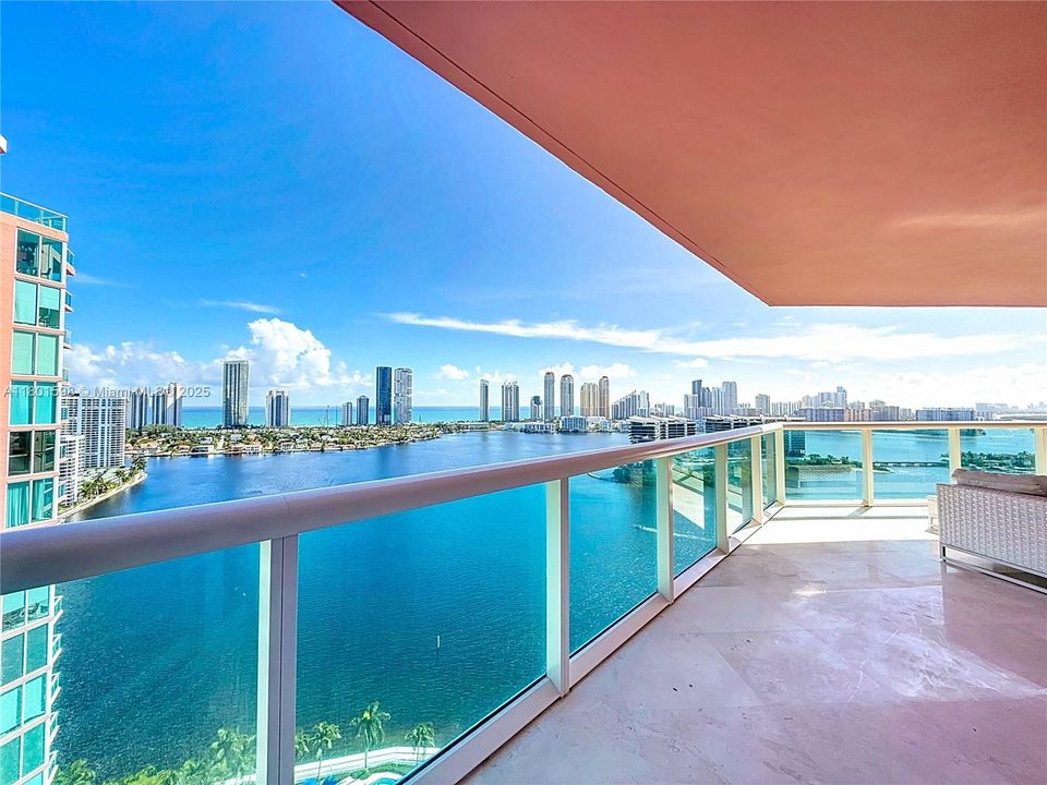 For Sale: $2,499,000 (4 beds, 4 baths, 4080 Square Feet)