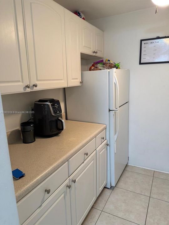 Recently Sold: $147,000 (1 beds, 1 baths, 620 Square Feet)