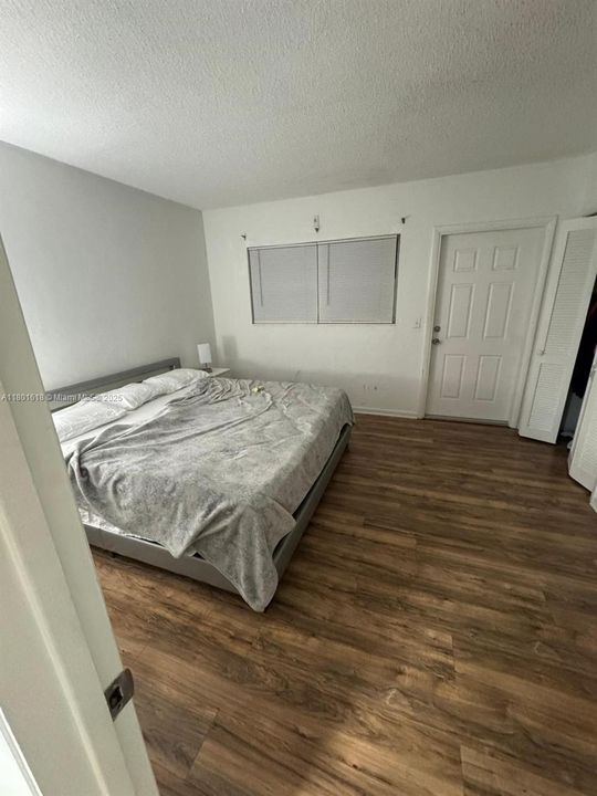 Recently Sold: $147,000 (1 beds, 1 baths, 620 Square Feet)