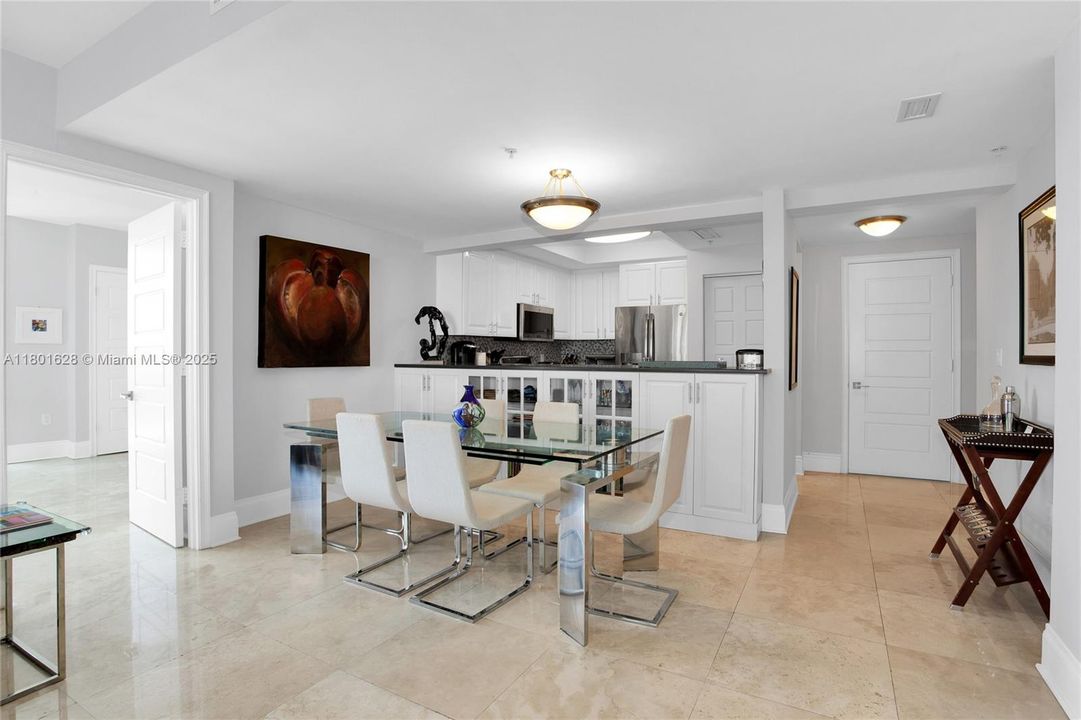 En Venta: $2,200,000 (2 camas, 2 baños, 1581 Pies cuadrados)