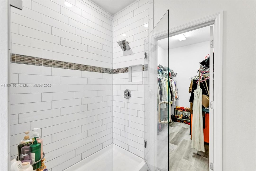 待售: $760,000 (3 贝兹, 2 浴室, 2185 平方英尺)