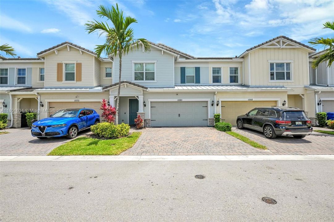 待售: $760,000 (3 贝兹, 2 浴室, 2185 平方英尺)