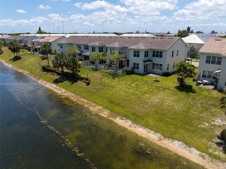 待售: $760,000 (3 贝兹, 2 浴室, 2185 平方英尺)