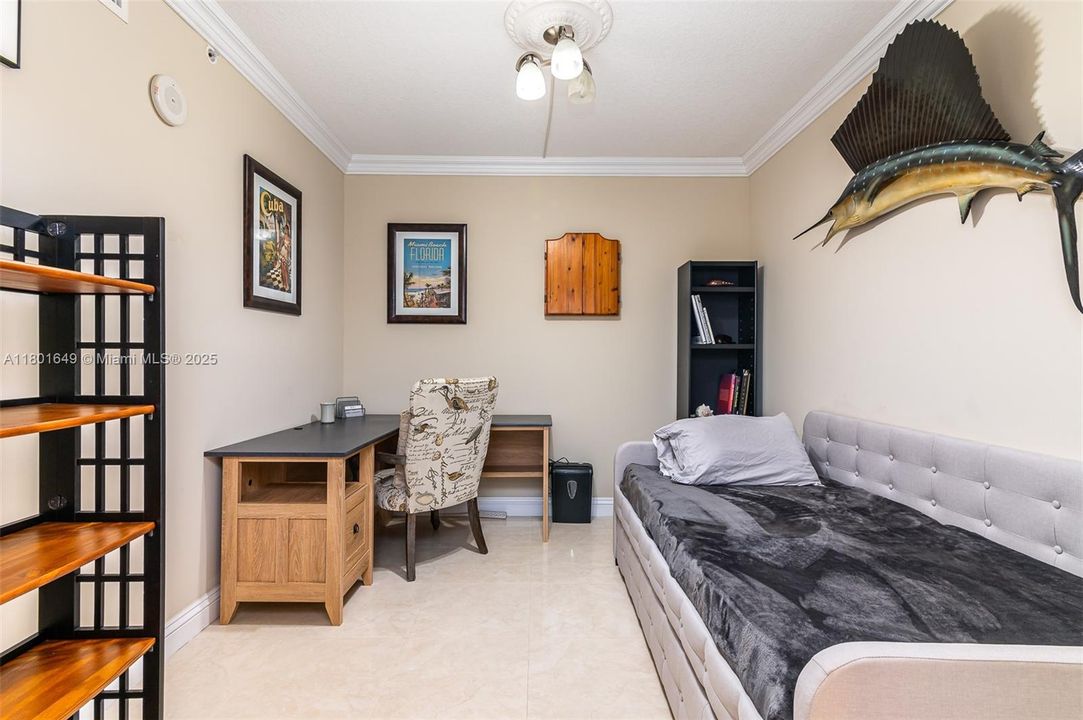 待售: $1,295,000 (3 贝兹, 2 浴室, 1623 平方英尺)