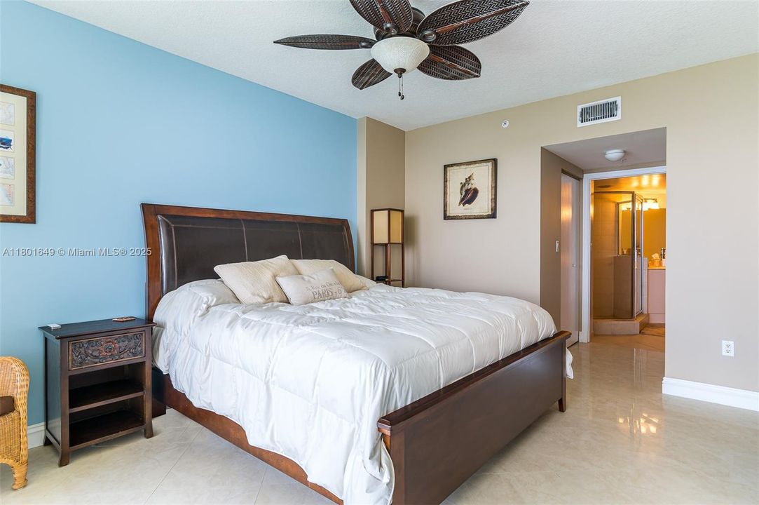 待售: $1,295,000 (3 贝兹, 2 浴室, 1623 平方英尺)