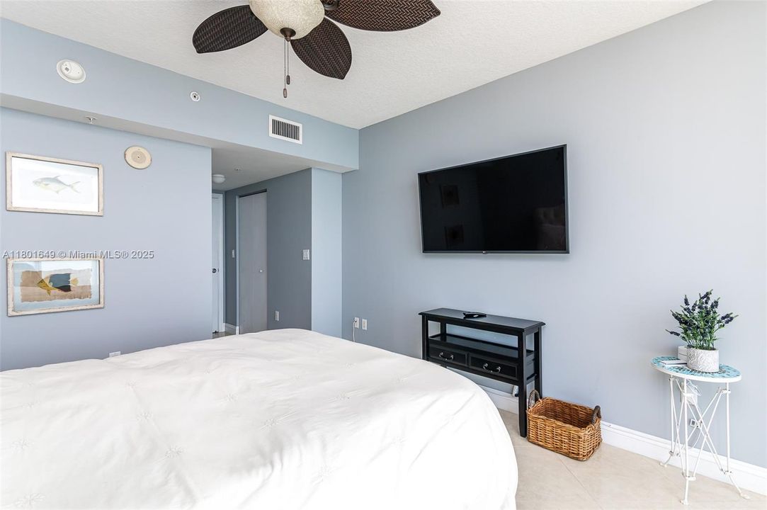 待售: $1,295,000 (3 贝兹, 2 浴室, 1623 平方英尺)