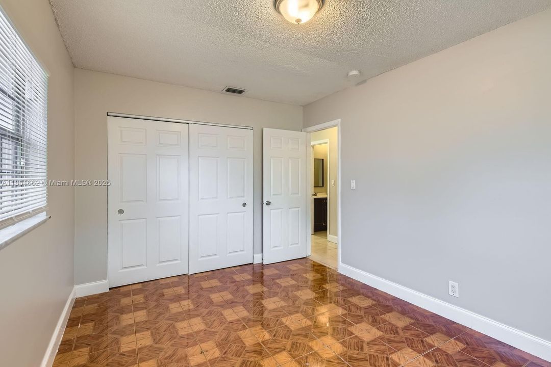 Active With Contract: $490,000 (4 beds, 2 baths, 1676 Square Feet)