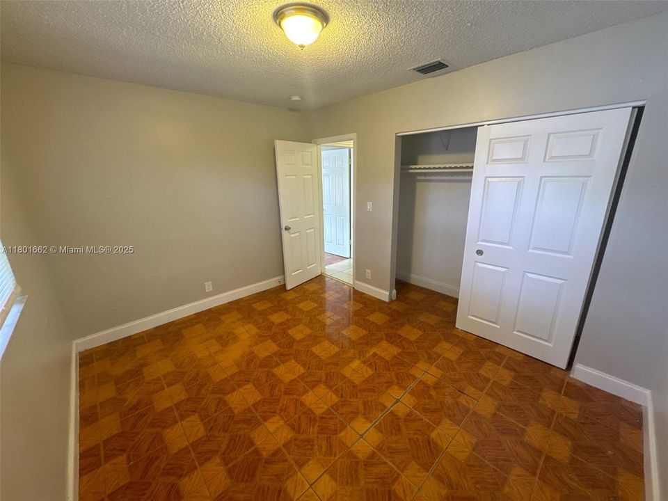 Active With Contract: $490,000 (4 beds, 2 baths, 1676 Square Feet)