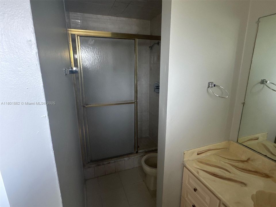 Active With Contract: $490,000 (4 beds, 2 baths, 1676 Square Feet)