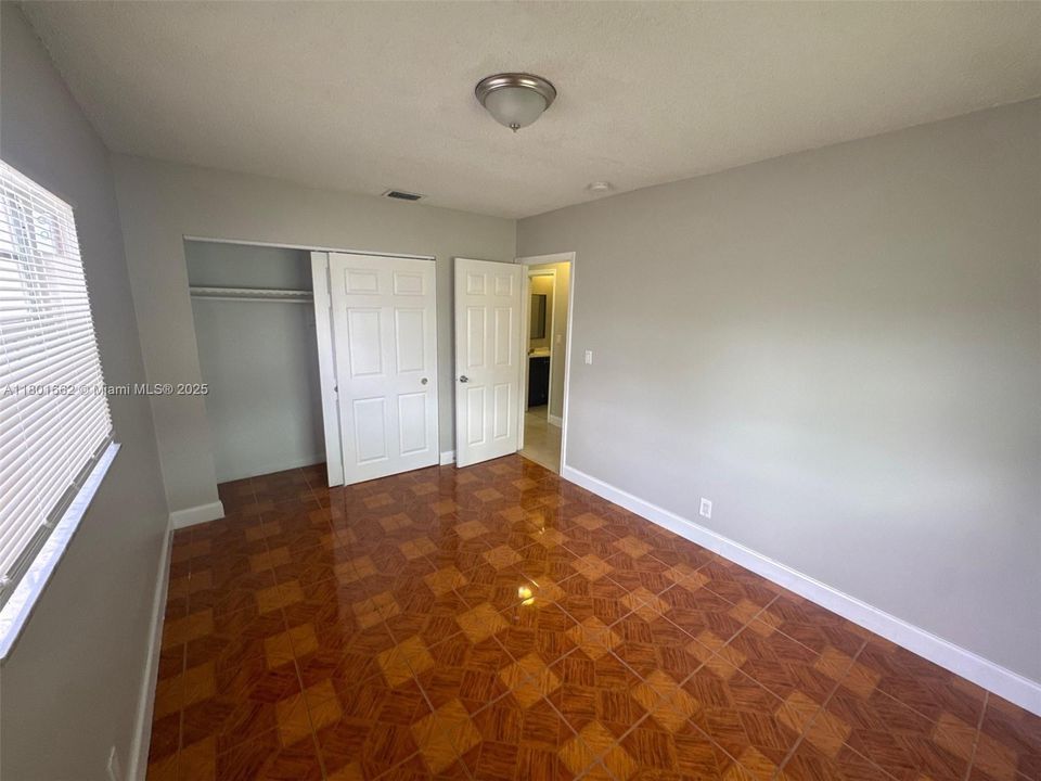 Active With Contract: $490,000 (4 beds, 2 baths, 1676 Square Feet)