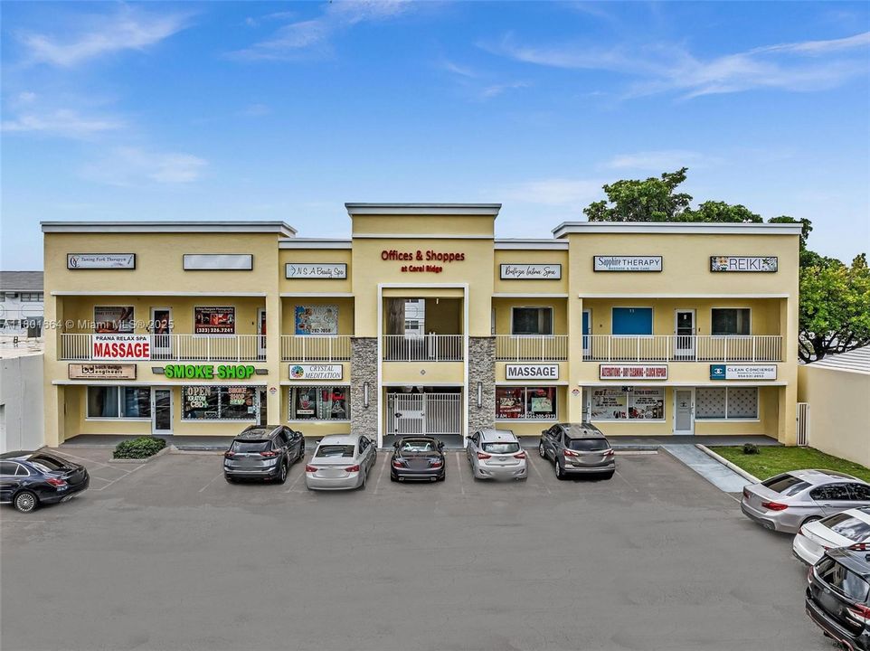 В аренду: $3,400 (0 спален, 0 ванн, 0 Квадратных фут)