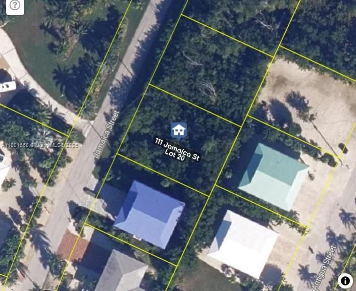 For Sale: $329,000 (0.17 acres)