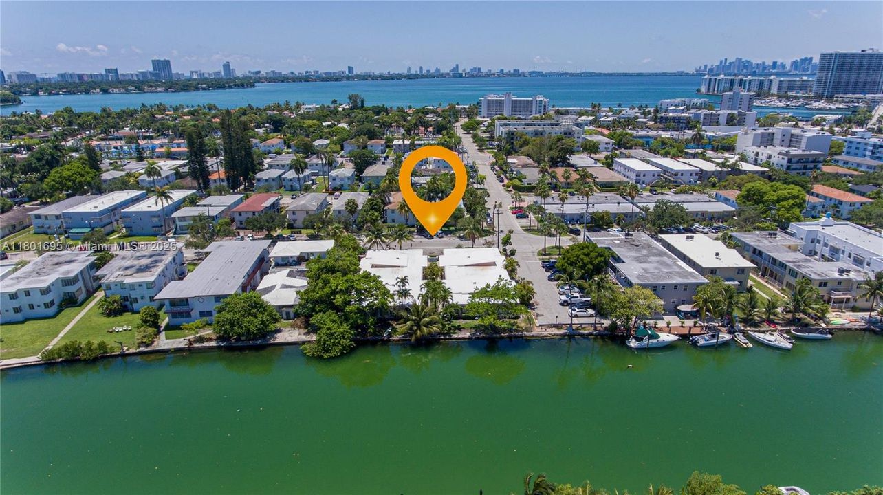 En Venta: $1,125,000 (2 camas, 2 baños, 870 Pies cuadrados)