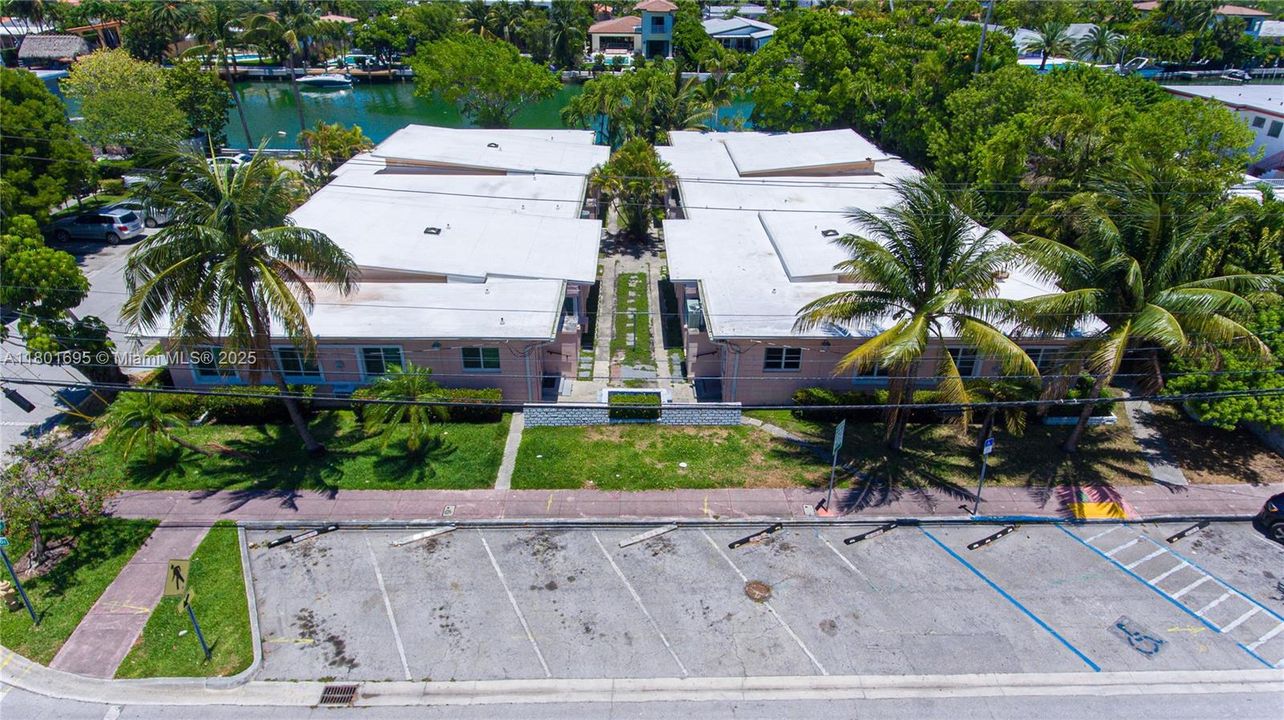 En Venta: $1,125,000 (2 camas, 2 baños, 870 Pies cuadrados)