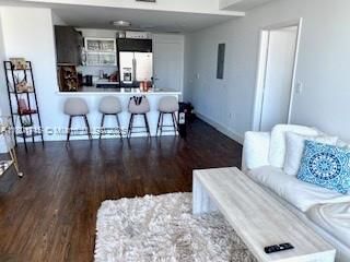 Недавно продано: $635,000 (2 спален, 2 ванн, 1093 Квадратных фут)