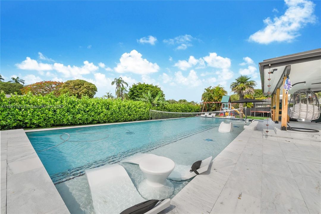 En Venta: $1,197,750 (3 camas, 2 baños, 1512 Pies cuadrados)