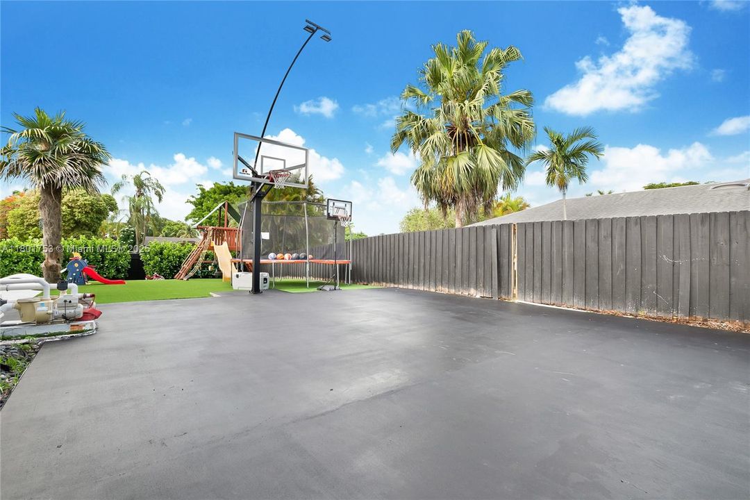 En Venta: $1,197,750 (3 camas, 2 baños, 1512 Pies cuadrados)