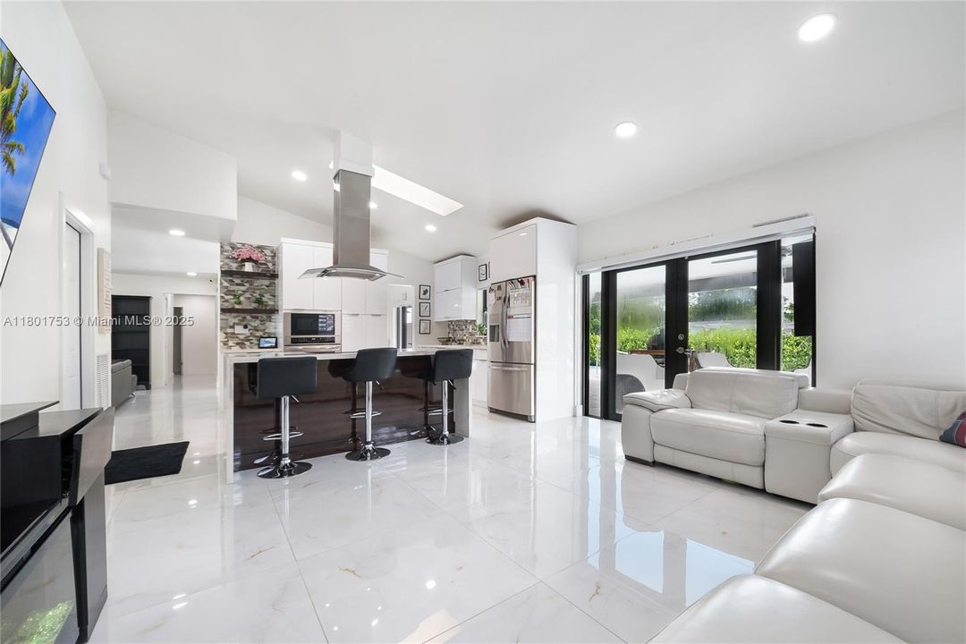 En Venta: $1,197,750 (3 camas, 2 baños, 1512 Pies cuadrados)