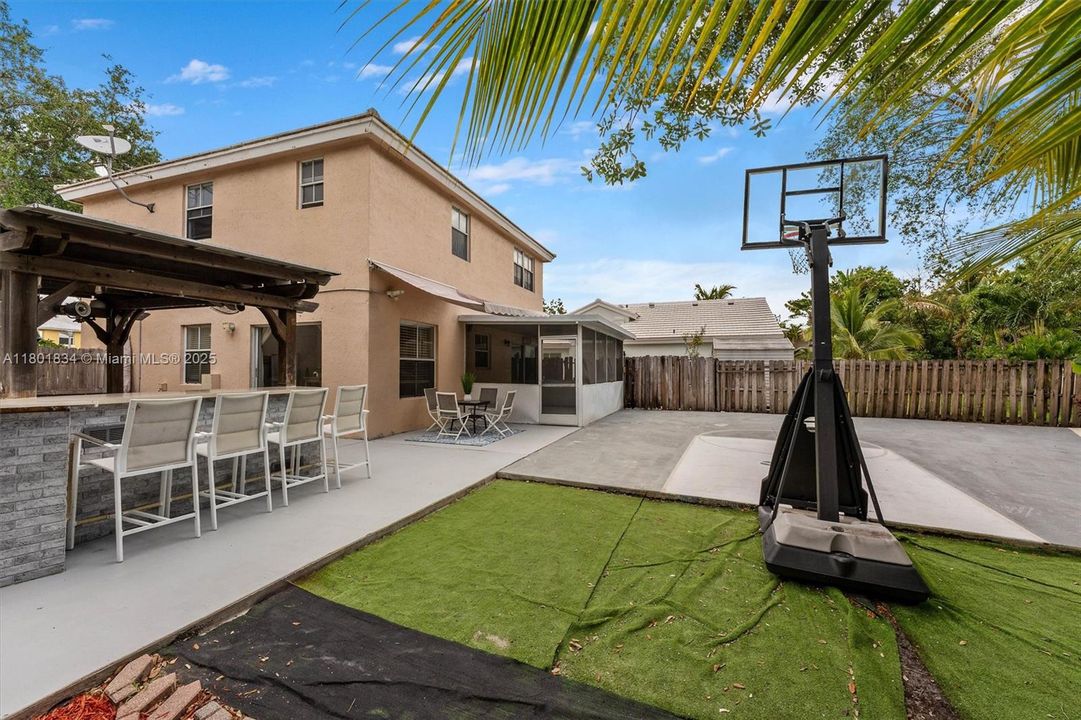 Recently Sold: $495,900 (3 beds, 2 baths, 1500 Square Feet)