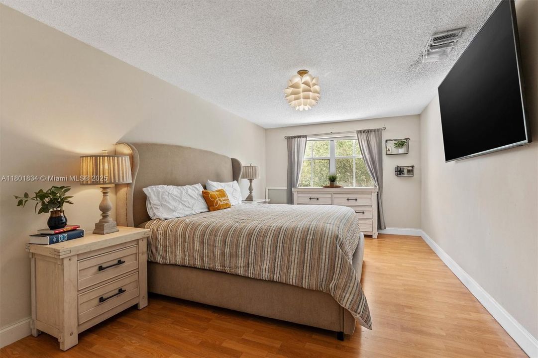 Recently Sold: $495,900 (3 beds, 2 baths, 1500 Square Feet)