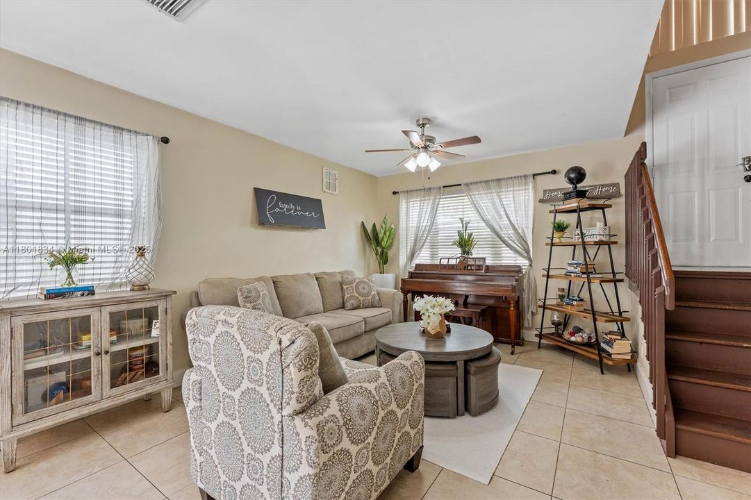 Recently Sold: $495,900 (3 beds, 2 baths, 1500 Square Feet)