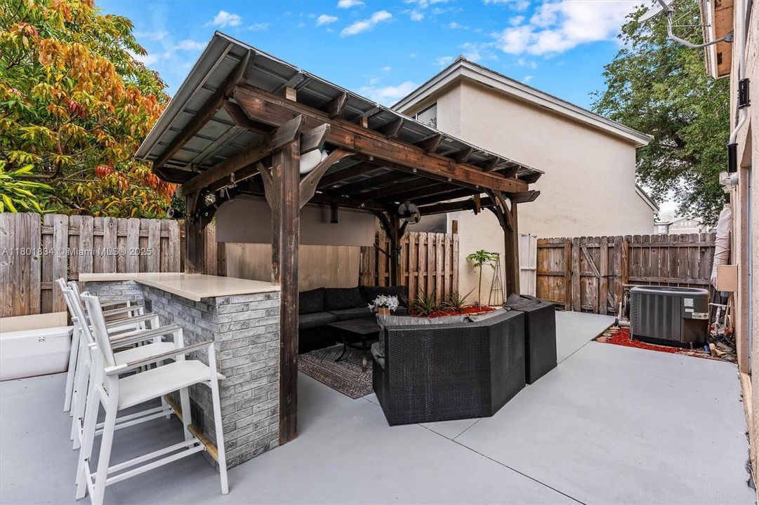 Recently Sold: $495,900 (3 beds, 2 baths, 1500 Square Feet)