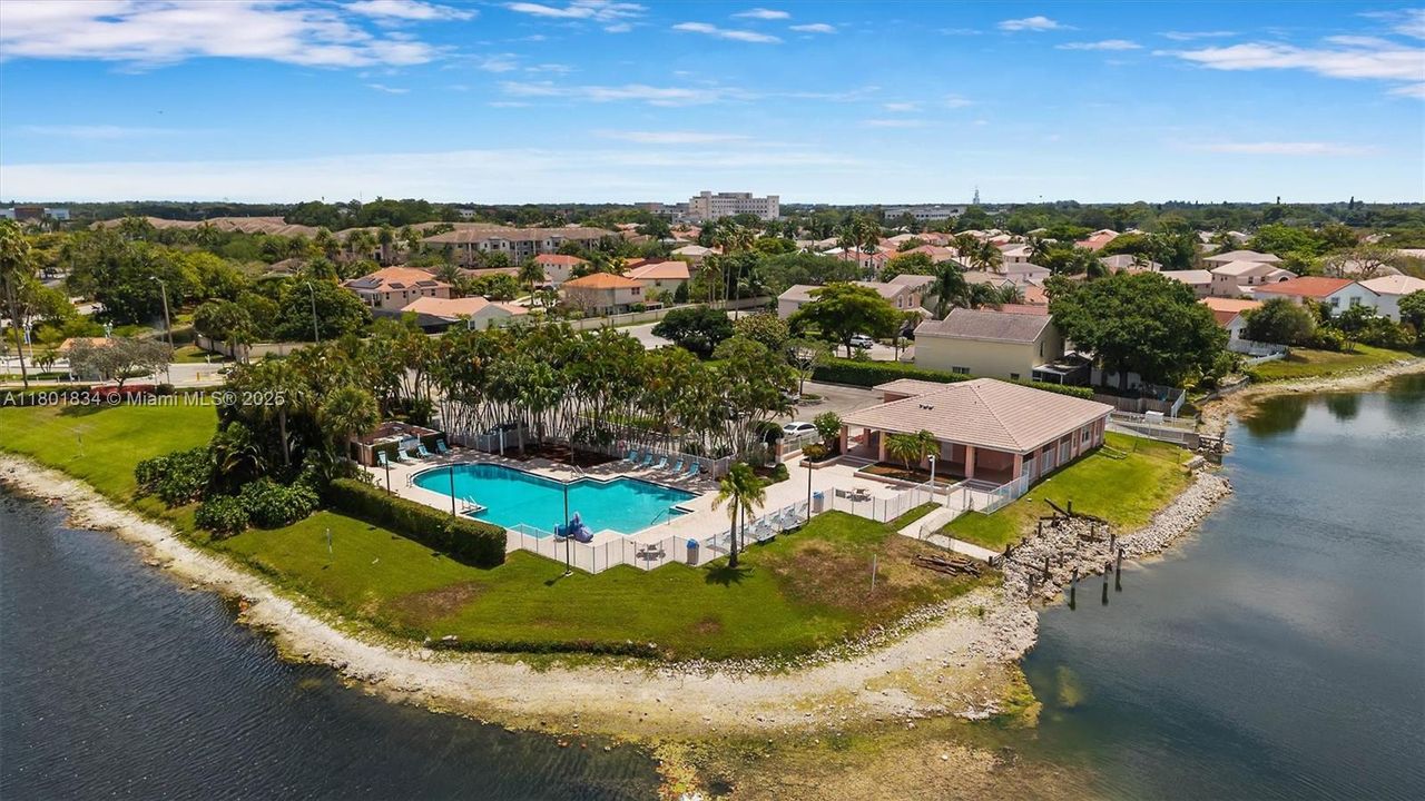 Recently Sold: $495,900 (3 beds, 2 baths, 1500 Square Feet)