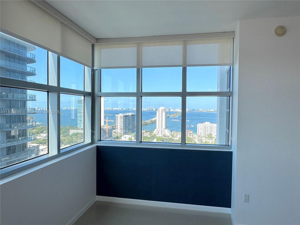 Recently Sold: $739,000 (2 beds, 2 baths, 1262 Square Feet)