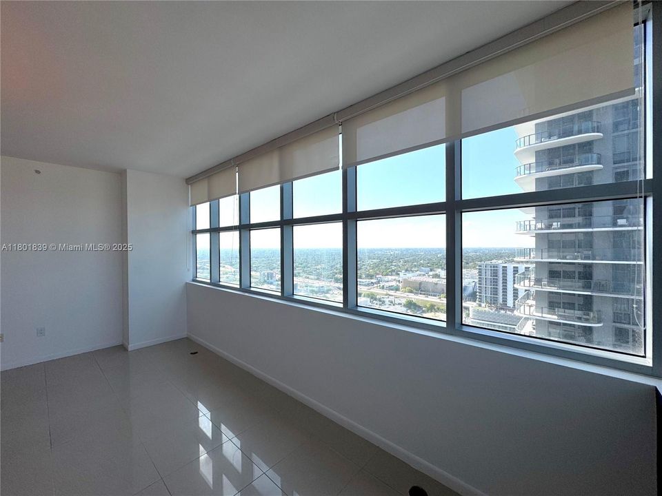 Recently Sold: $739,000 (2 beds, 2 baths, 1262 Square Feet)