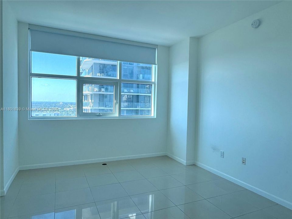 Recently Sold: $739,000 (2 beds, 2 baths, 1262 Square Feet)