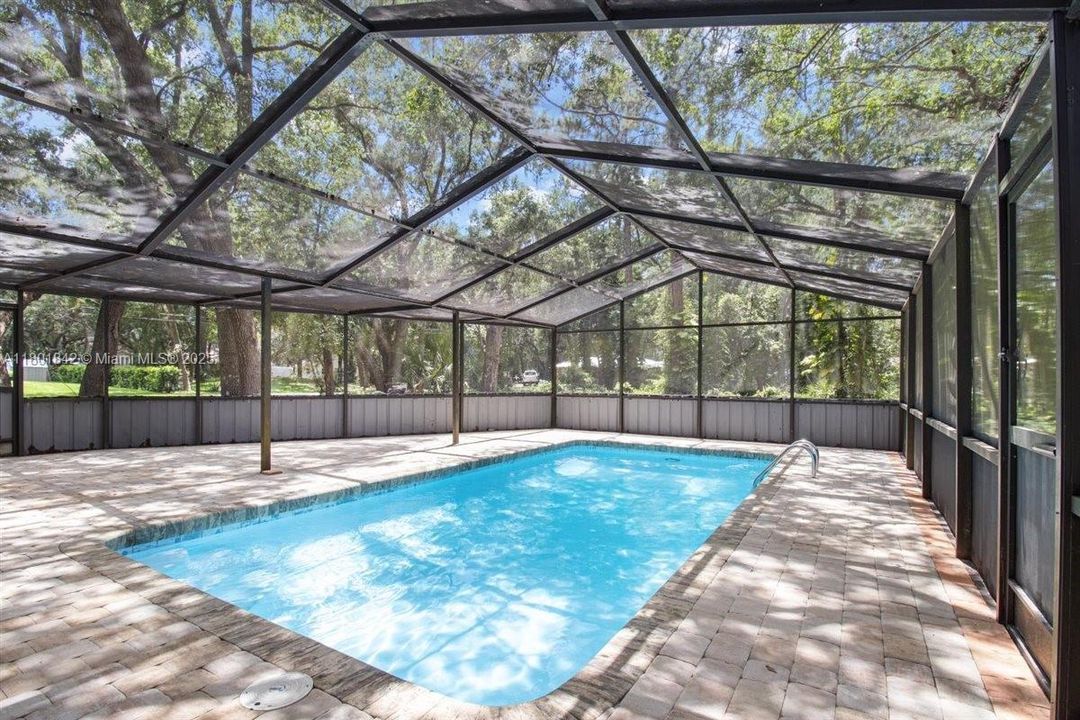 For Sale: $436,000 (4 beds, 2 baths, 2030 Square Feet)