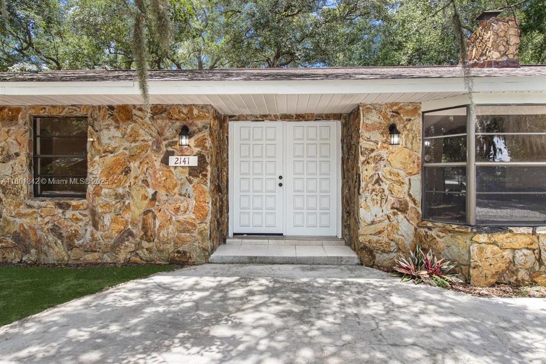 For Sale: $436,000 (4 beds, 2 baths, 2030 Square Feet)