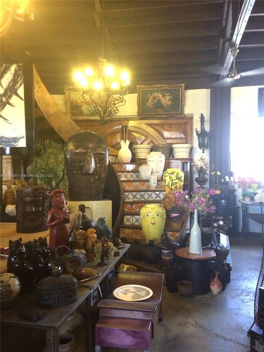 出租: $11,000 (0 贝兹, 0 浴室, 0 平方英尺)