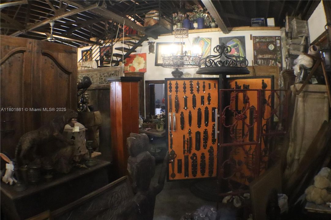 出租: $11,000 (0 贝兹, 0 浴室, 0 平方英尺)